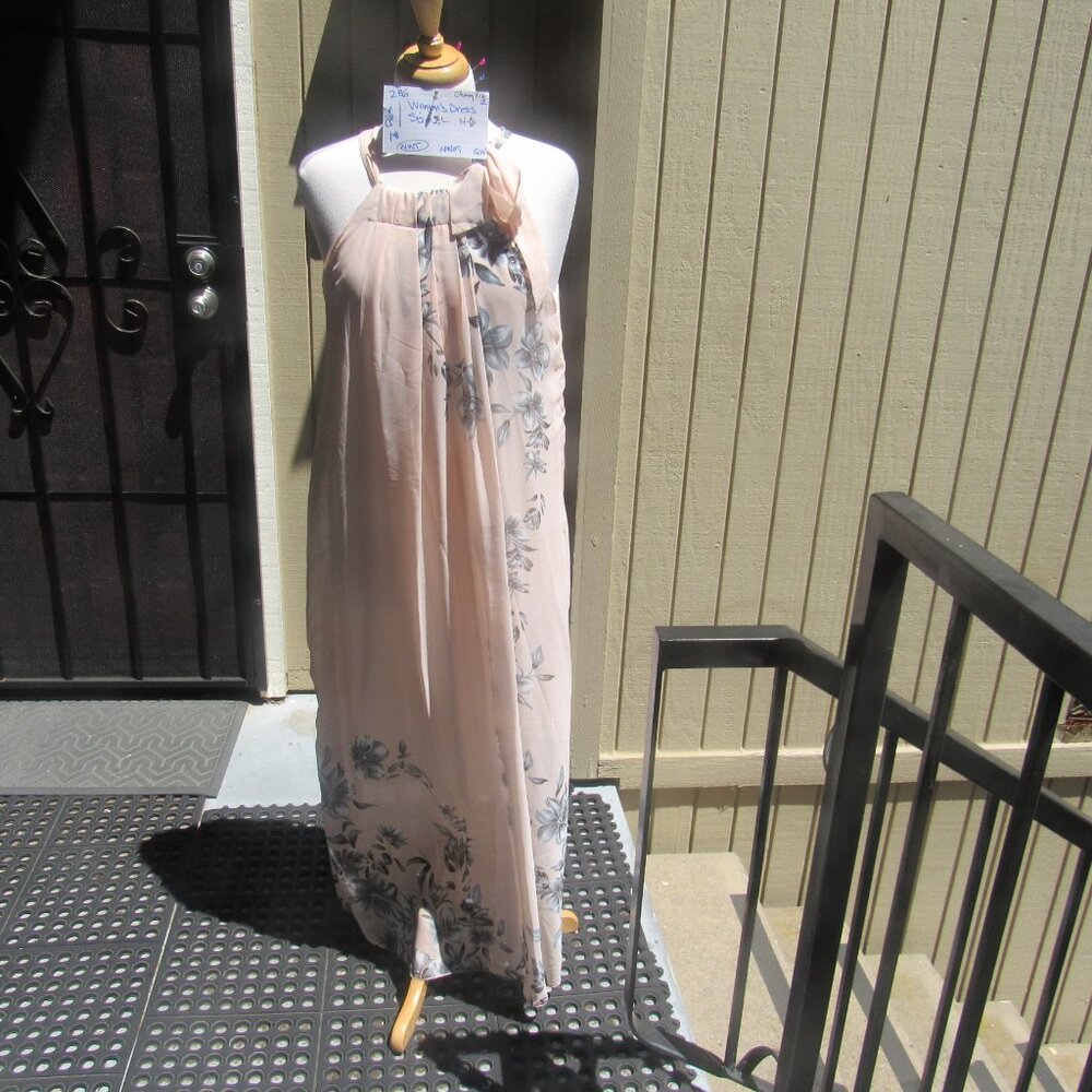 NEW WOMEN'S LOUNGE WEAR FROM CHENG XIN   (SIZE L)